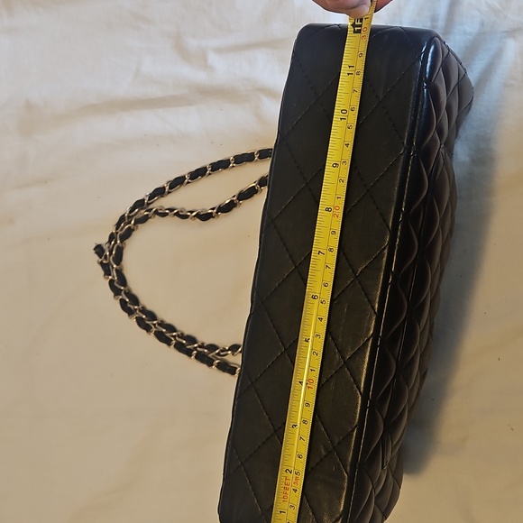 Black Quilted Shoulder Bag withGold Hardwear - Picture 2 of 12